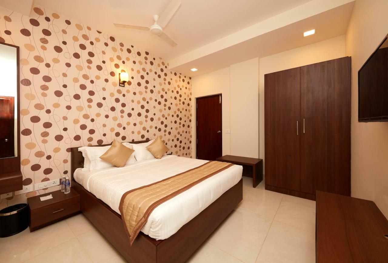 Hotel Kamar Residences And Banquets Chennai Extérieur photo